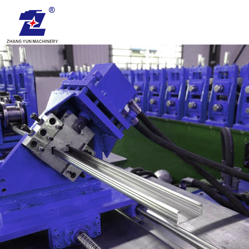 China Manufacturing Steel Trunking Profilo Cable Machine Machine in vendita